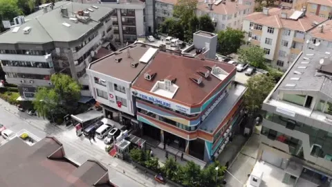 Altunizade Fen Bilimleri Anadolu Lisesi binası